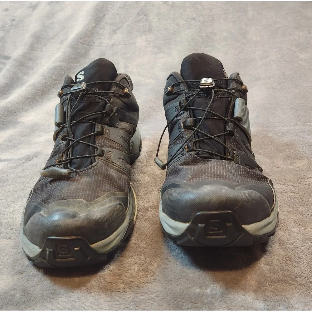 Salomon shoes are